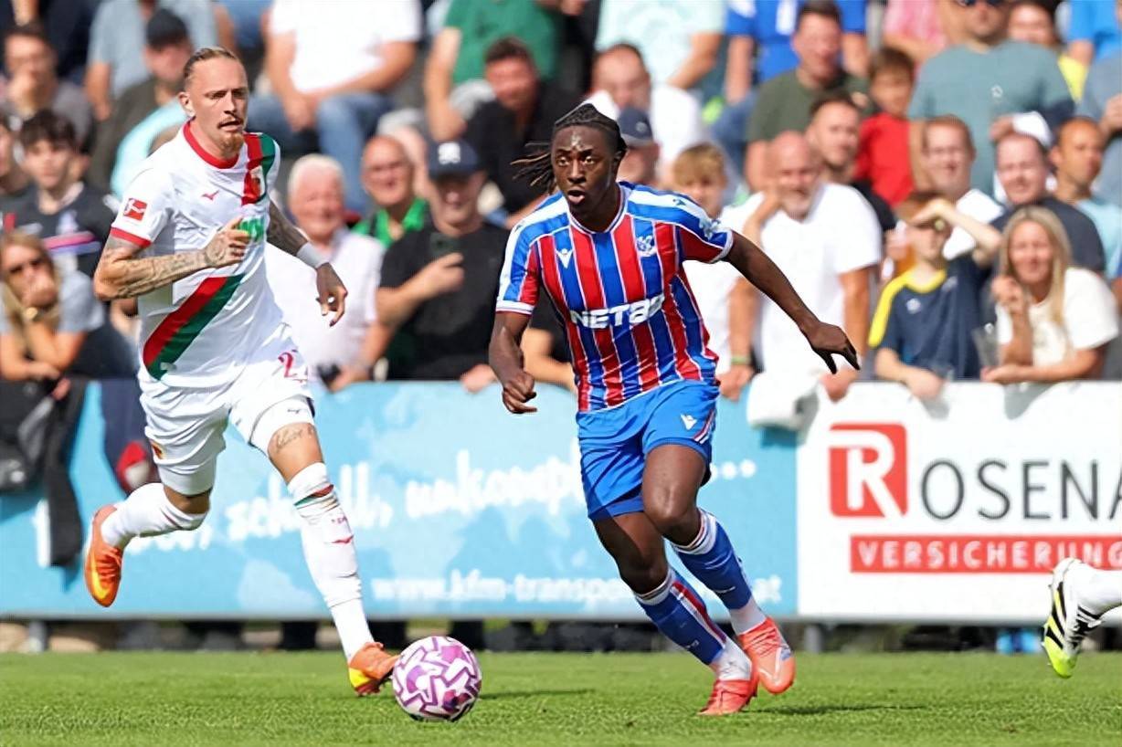 埃泽去留成疑,水晶宫主教练拒做任何承诺,阿森纳热刺双雄竞逐