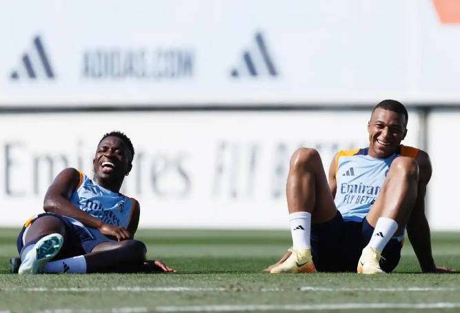 恭喜皇马!姆巴佩隔空施压,2亿巨星理亏,解决内讧剑指欧冠